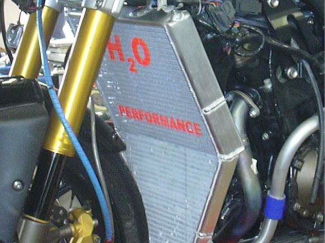 RADIATORE ACQUA MAGGIORATO H2O+KIT DI MONTAGGIO PER KAWASAKI ZX10R 2004>2005